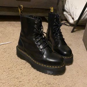 Dr Martens Jadon platform boots